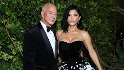 Who Is Jeff Bezos’ Fiancée? Lauren Sanchez’s Age & Relationship History