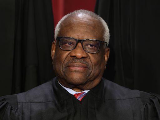 Clarence Thomas breaks with Supreme Court over Donald Trump trial lawsuit