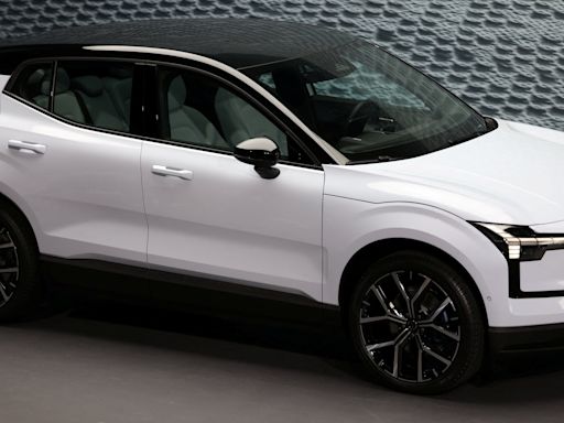 Volvo Cars April sales rise on strong EV demand