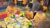 Champaign students turn into young florists for Mother’s Day