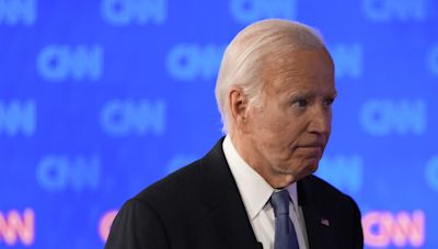 Barack Obama's advisers draw knives out for Biden: 'gonna be discussions'