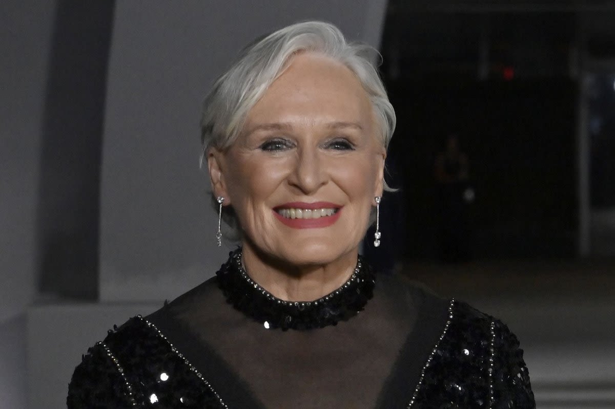 Glenn Close, Jeremy Irons to reunite in 'Encore' comedy