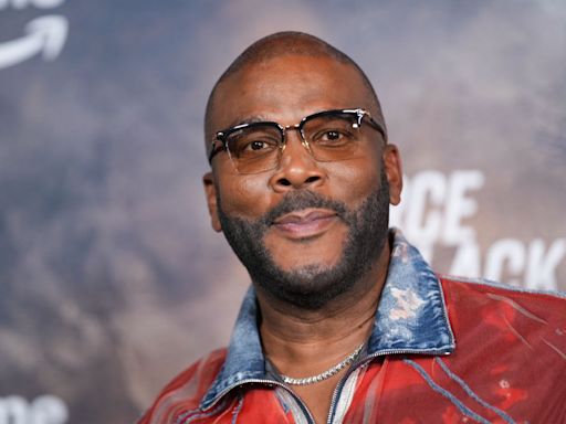 ...Hellurrrrrrr, 'High-Brow' Haters: Tyler Perry Talks Ignoring Constant...Writers' Room-- You Got To Drown All Of That...