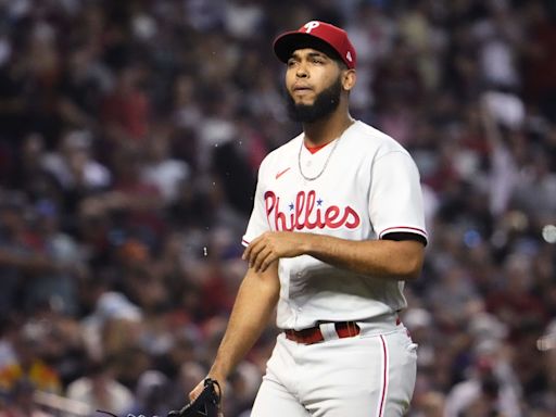 Slumping Philadelphia Phillies Reliever Has Become Unusable