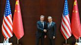China y EEUU recalcan en la ASEAN la importancia de mantener abierta su nueva línea de diálogo