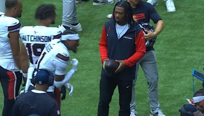 Cameras Caught Stefon Diggs Having Emotional Sideline Moment Early in Texans Debut