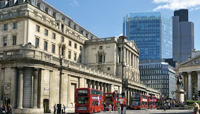 Banco de Inglaterra mantiene los tipos de interés en 5,25%