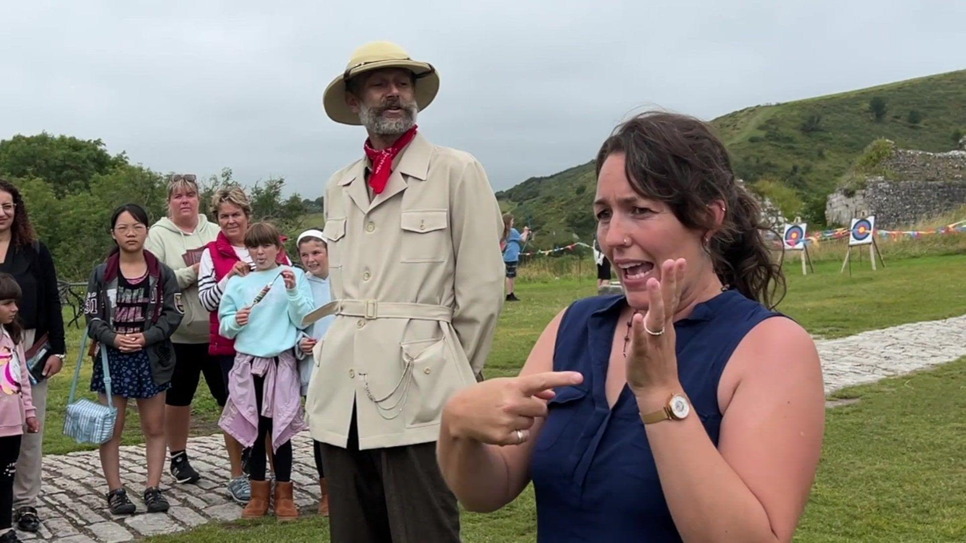 Castle tours with sign language interpreter