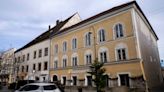 4 Germans caught marking Hitler's birthday outside Nazi dictator's birthplace in Austria