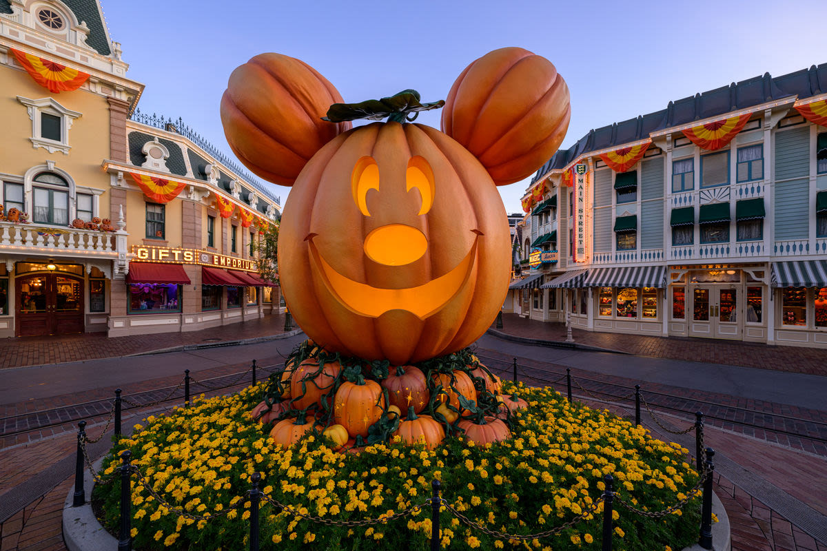 Disneyland Resort Announces Dates and Details for Halloween Time Fall Favorites