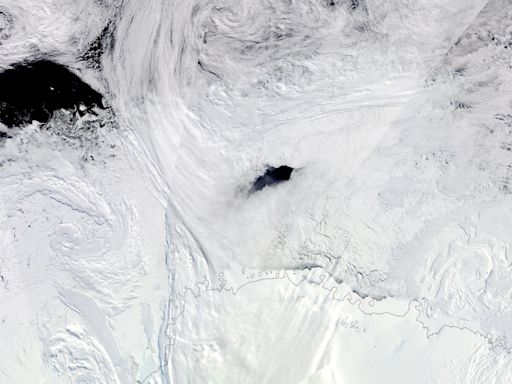 Mystery of Antarctica's "large" sea ice hole solved