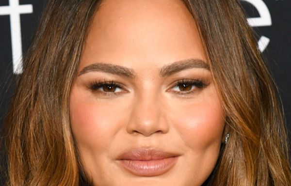 Chrissy Teigen & Daughter Luna Troll Haters in Funny New Video