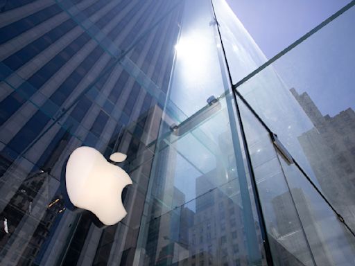 Apple's biggest announcements from its iPad event: brighter screen, faster processors and new sizes