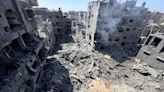 Al menos 15 muertos y heridos en un ataque israelí contra una sala de oración en Al Shati - La Tercera