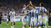 Argentina ya está en semis, tras un duelo en el que a De Paul le pitaron un penalti