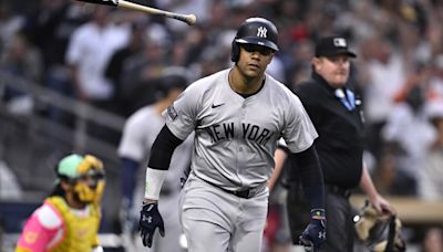 El dominicano Juan Soto conecta un jonrón en la victoria de los Yankees sobre los Padres