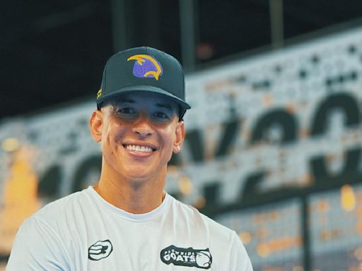 Daddy Yankee opens paddle center in Florida