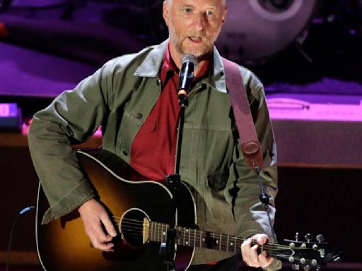 Just announced: Billy Bragg, El Afa, I Love the '90s