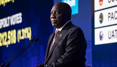 South Africa president faces up to poor poll result