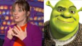 Video: Maya Hawke, de Intensamente 2, confundió a Shrek con personaje de Disney