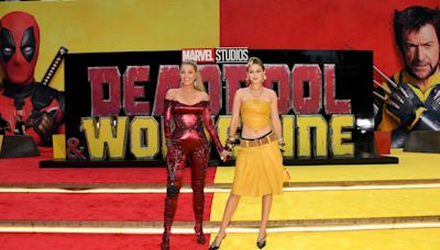 Blake Lively y Gigi Hadid se disfrazan de Deadpool y Lobezno en el estreno de la película en Nueva York