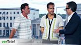 Hugh Jackman y Ryan Reynolds irrumpen por sorpresa en el plató de TVE por la Eurocopa: "Yo apoyo a España al 110%"