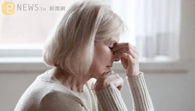 假孝順真騙財！英女護理師照顧失智母親 趁機竊取900萬爽過生活