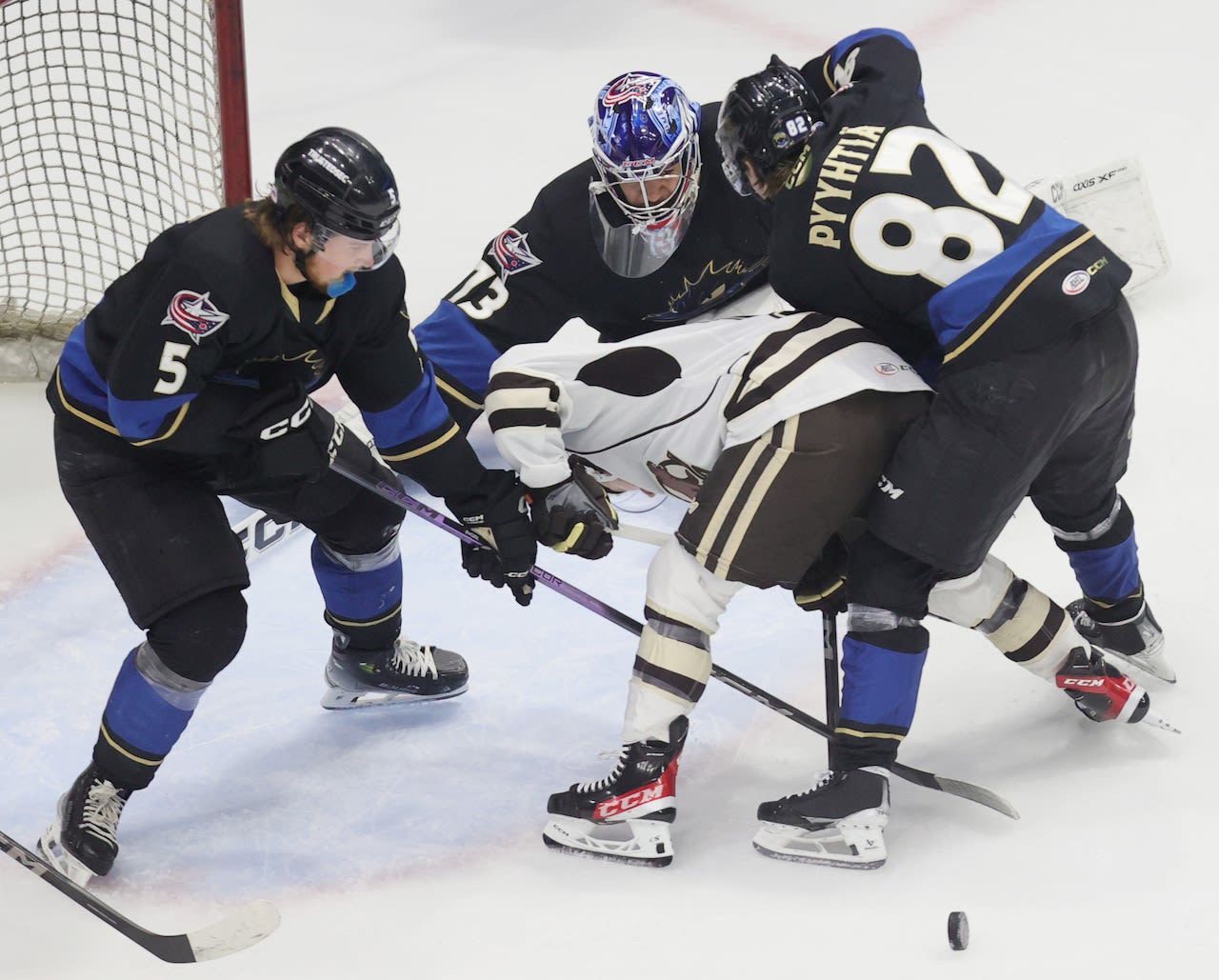 Shorthanded Hershey’s slow start vs. Cleveland dooms the Bears in a Game 4 loss