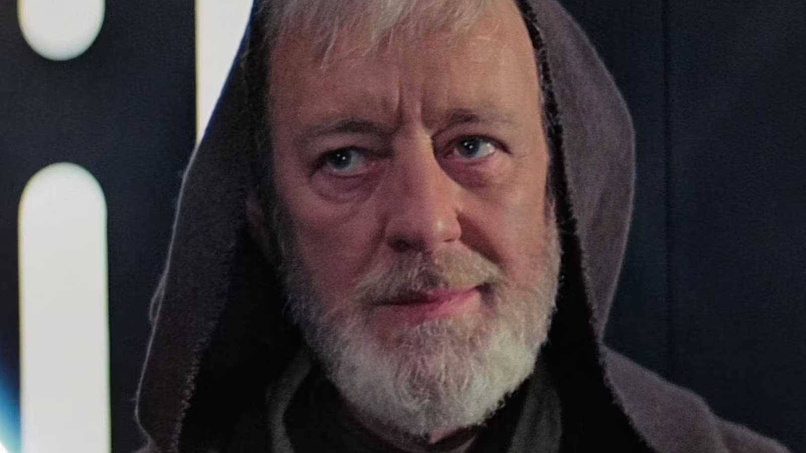 Star Wars: Why Obi-Wan Kenobi Disappears When Darth Vader Kills Him - Looper