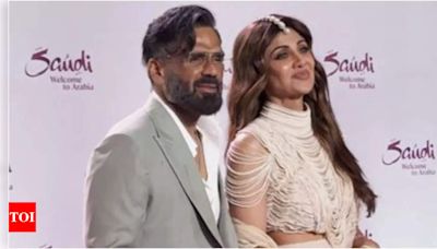 Shilpa Shetty and Suniel Shetty reunite at event, fans demand 'Dhadkan 2' | Hindi Movie News - Times of India