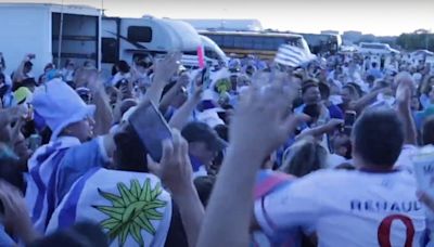 La fanaticada de la garra charrúa le pone color a la Copa América en el MetLife Stadium - MARCA USA