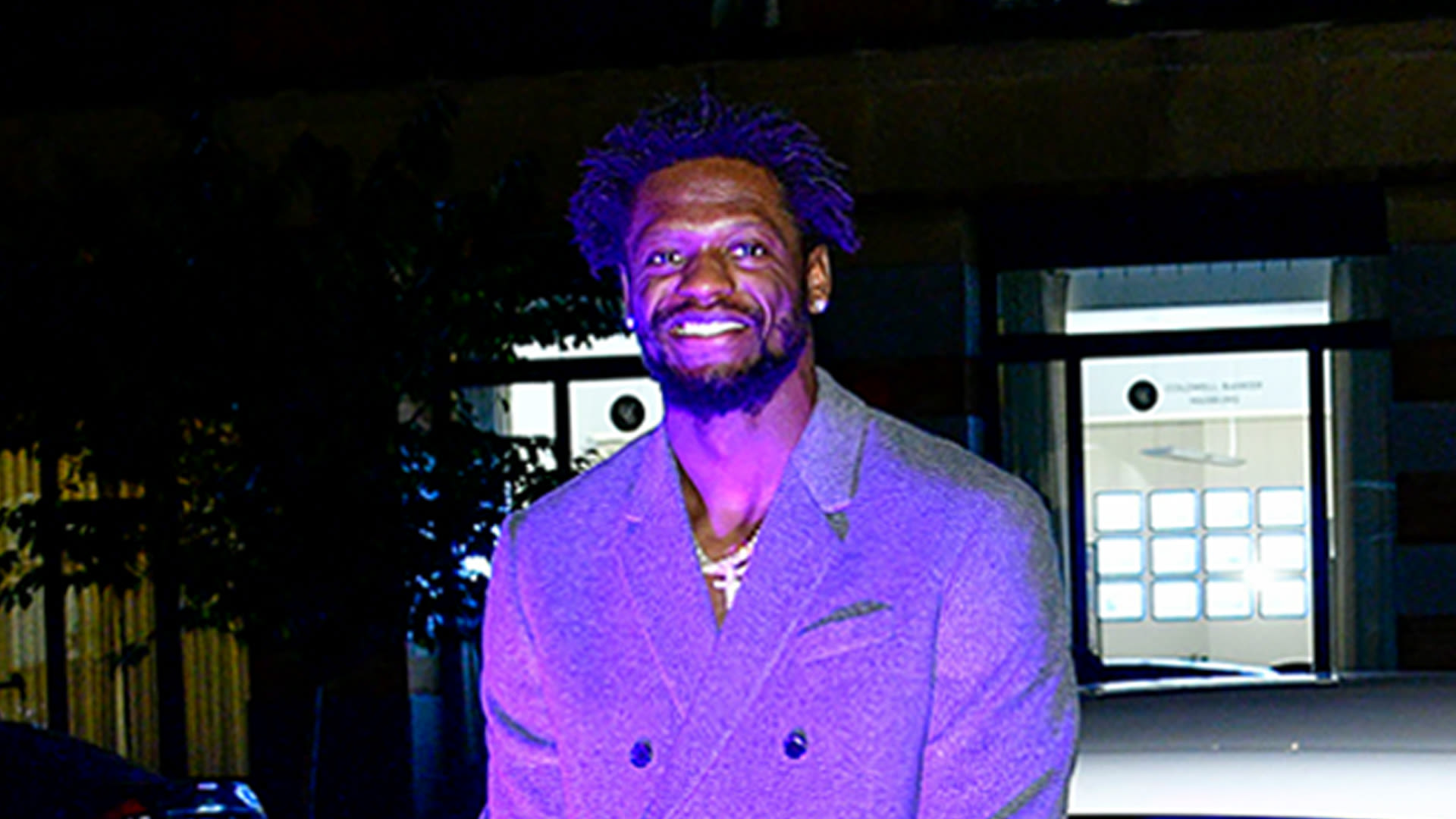 Julius Randle's amazing car collection includes custom open top Mercedes G-Class