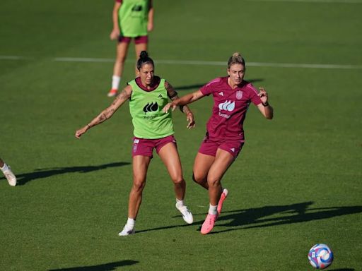 La selección femenina completa su preparación en Las Rozas antes de emprender rumbo a Nantes