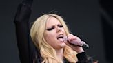 Glastonbury SLAMMED as Avril Lavigne performs on 'overcrowded' stage