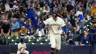 Rhys Hoskins' grand slam sparks Brewers to 6-3 victory over Rangers