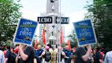LCBO stores to reopen Tuesday after reaching tentative deal with union to end 2-week strike | CBC News