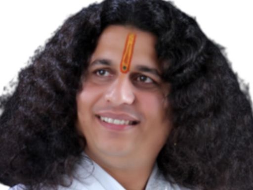 'Remove The Blouse And...': Indradev Maharaj's Blasphemous Comments Spark Huge Row