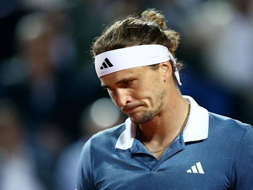 Será rival de Alejandro Tabilo: Alexander Zverev, el alemán que sorprendió al dejar de trabajar abruptamente con Roger Federer - La Tercera