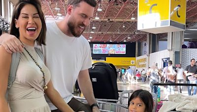 Maíra Cardi viaja para Angola com Thiago Nigro e a filha: 'Odeio fazer mala'