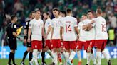 Soccer-Lewandowski misses penalty as Poland draw 0-0 with Mexico at World Cup