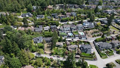 Gap narrows between variable and fixed-rate mortgages after Bank of Canada rate cut