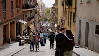 España aumenta el crecimiento del PIB en el primer trimestre hasta el 0,8%, según datos definitivos