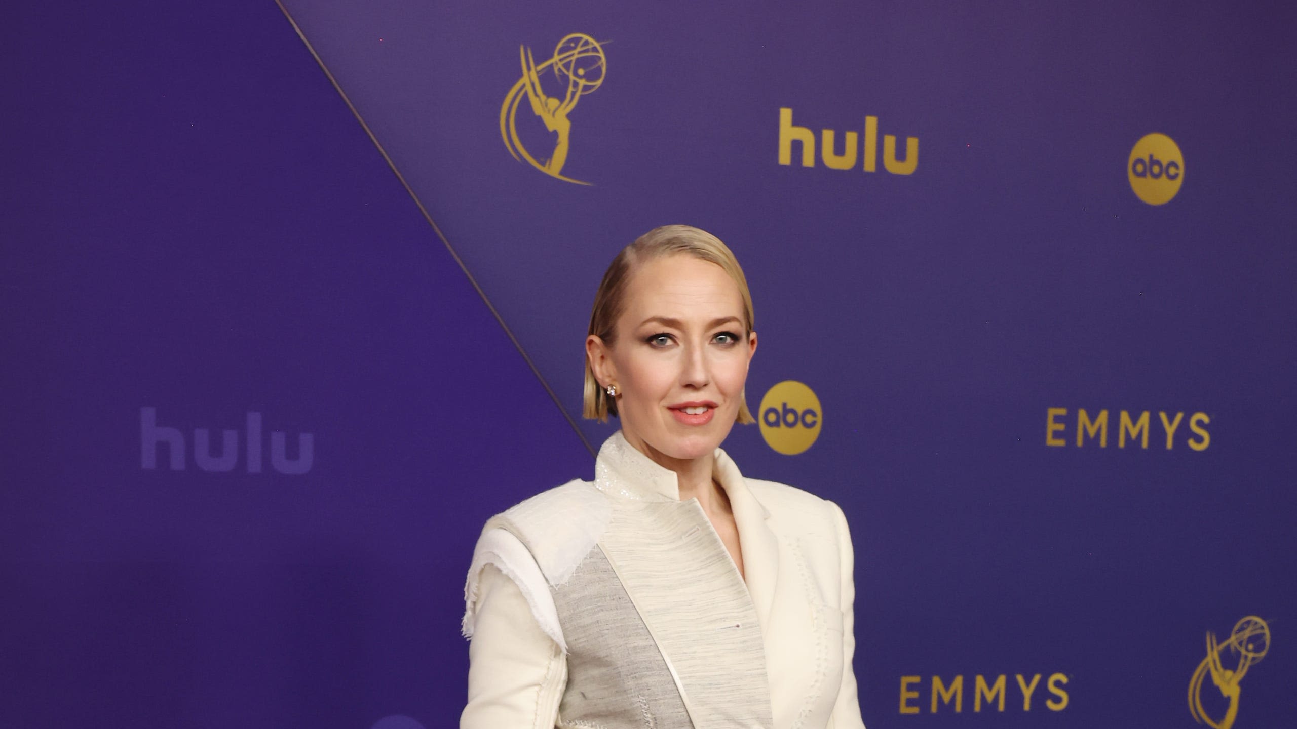 Carrie Coon Was Almost Unrecognizable in a Blonde Bob On the Emmys Red Carpet