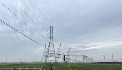 Houston-area customers will cover CenterPoint’s $100 million-plus power restoration costs after deadly storm | Houston Public Media