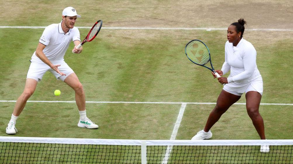 Wimbledon changes finals plan and confirms rain 'last resort'