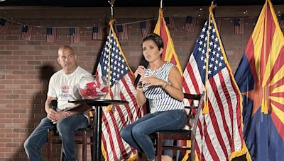 'Latinos por Lake', unos votantes que luchan en Arizona por una senadora trumpista