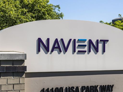 Navient debuts private student loan forgiveness, and other student loans news