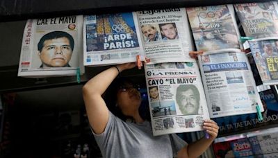 FILE PHOTO: Mexican papers report Texas arrest of drug lord 'El Mayo' and son of 'El Chapo', in Mexico City