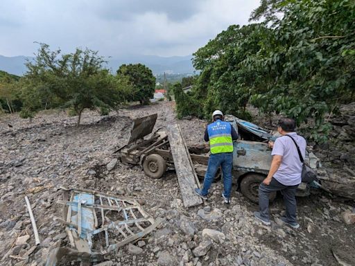 高雄六龜土石流2684戶停水 搶修車輛遭掩埋人員驚險逃生