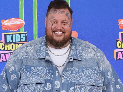 Jelly Roll brings his two kids to the 2024 Kids' Choice Awards